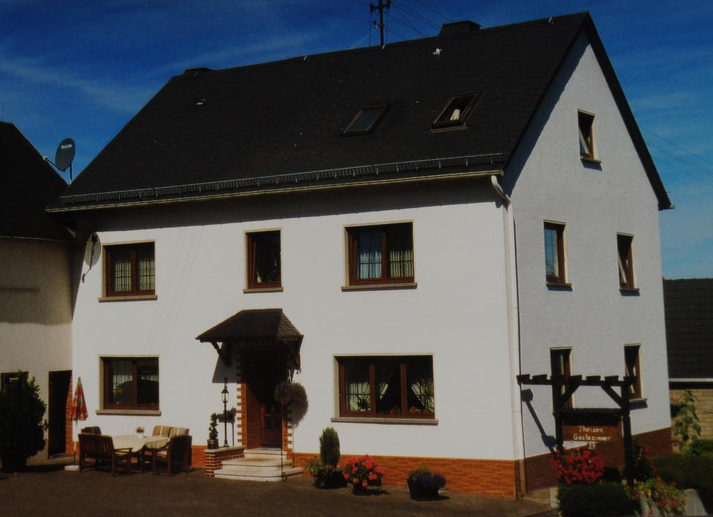 Pension Loni Theisen Kelberg Exterior foto
